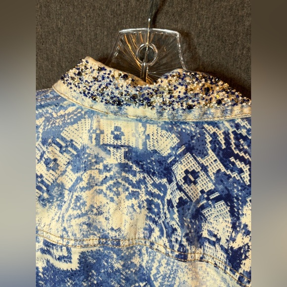 Chicos cropped denim jacket artisan beaded design - Picture 5 of 10
